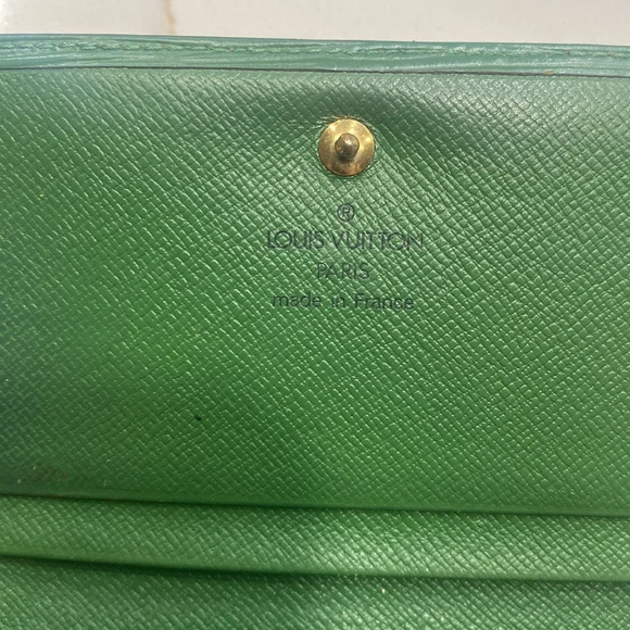 Louis Vuitton LV Green Leather Wallet Vintage EPI - Picture 5 of 11